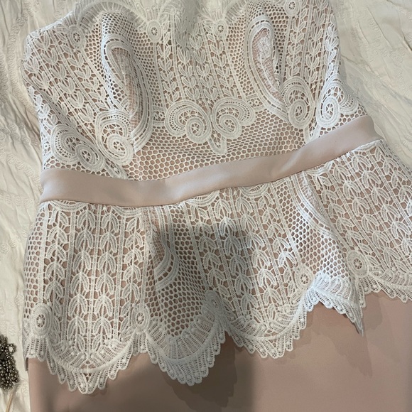 Womens size 10 strapless dress. - Picture 3 of 4